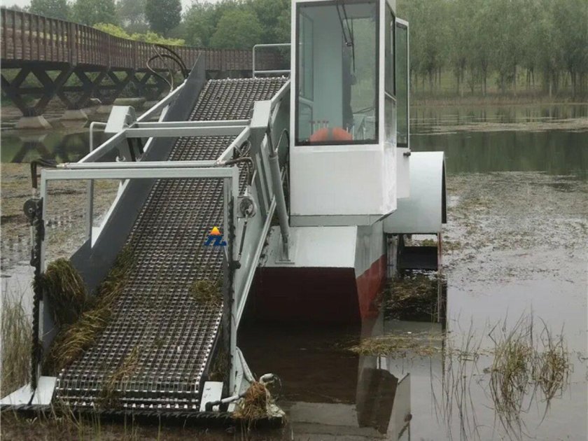 Оборудование по уборке камыша