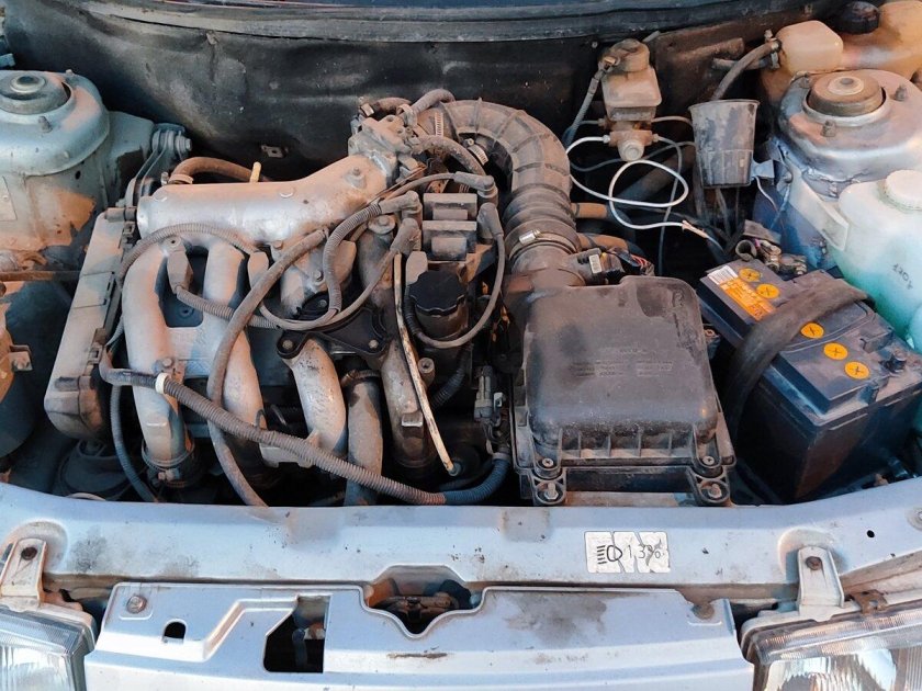 ВАЗ 2112 2002 года