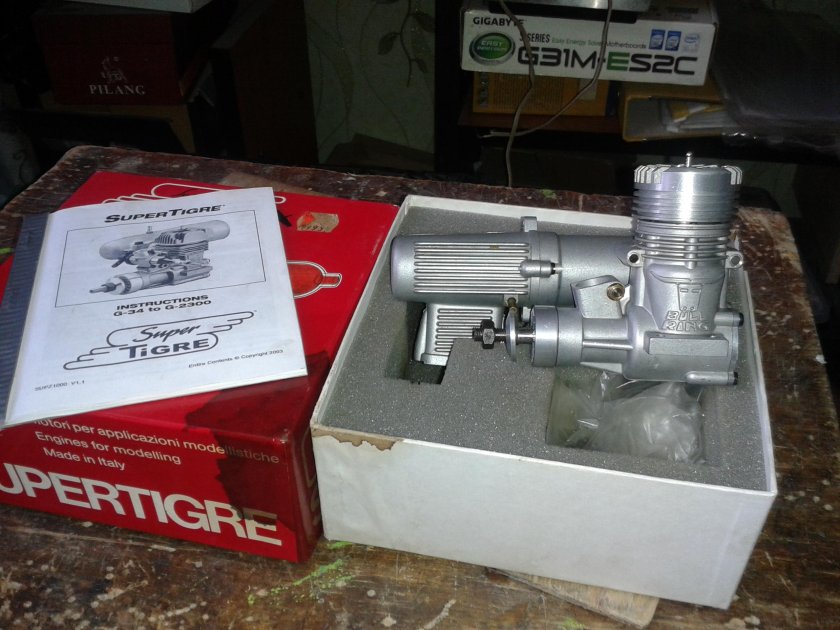 Двигатель бензиновый авиамодельный 26 кубов