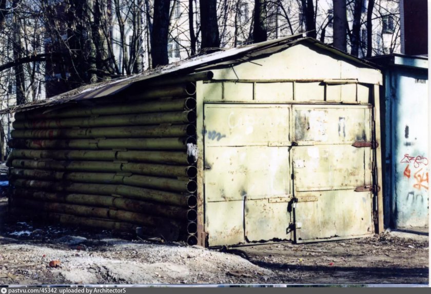 Гараж старый