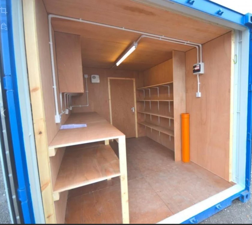 Мастерская в контейнере 20 футов