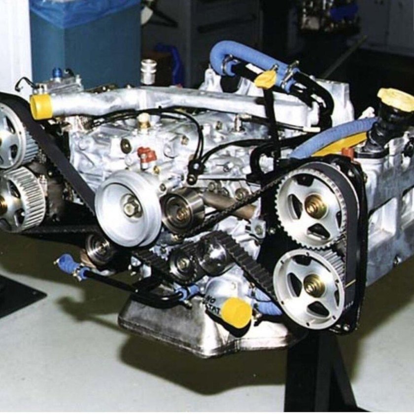 Двигатель Субару ej20