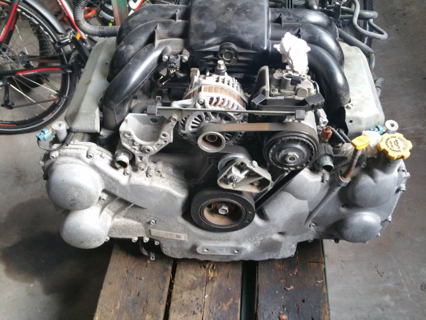 Двигатель Субару Трибека 3.6