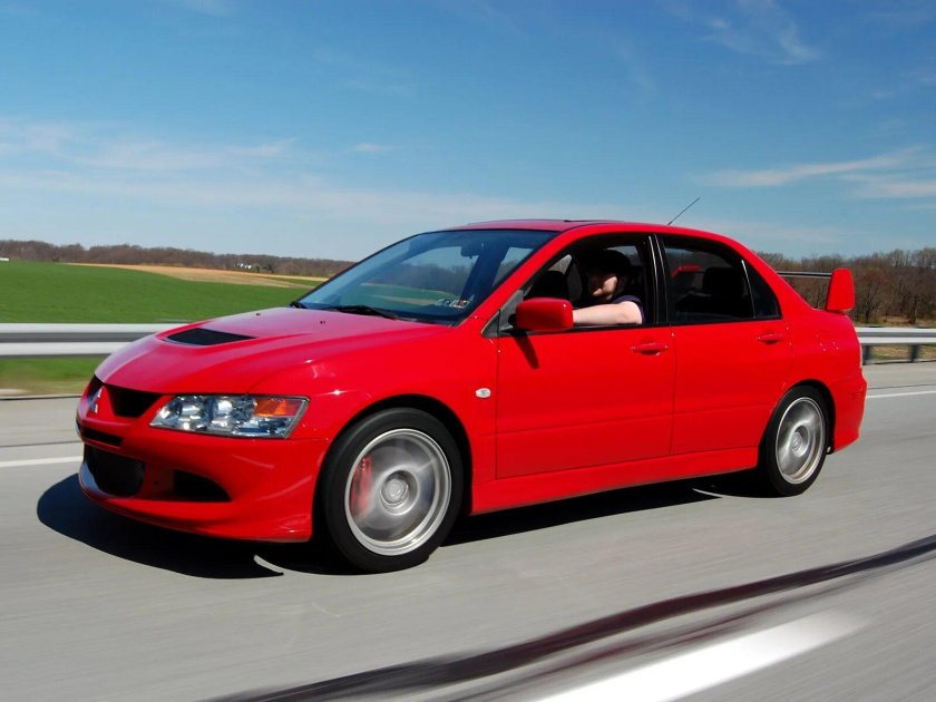 Митсубиси Лансер 8