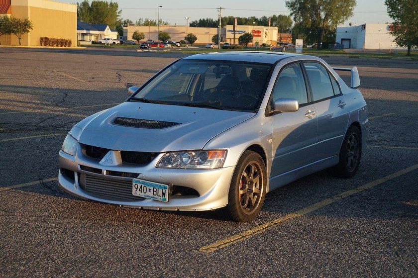 Мицубиси Лансер 8