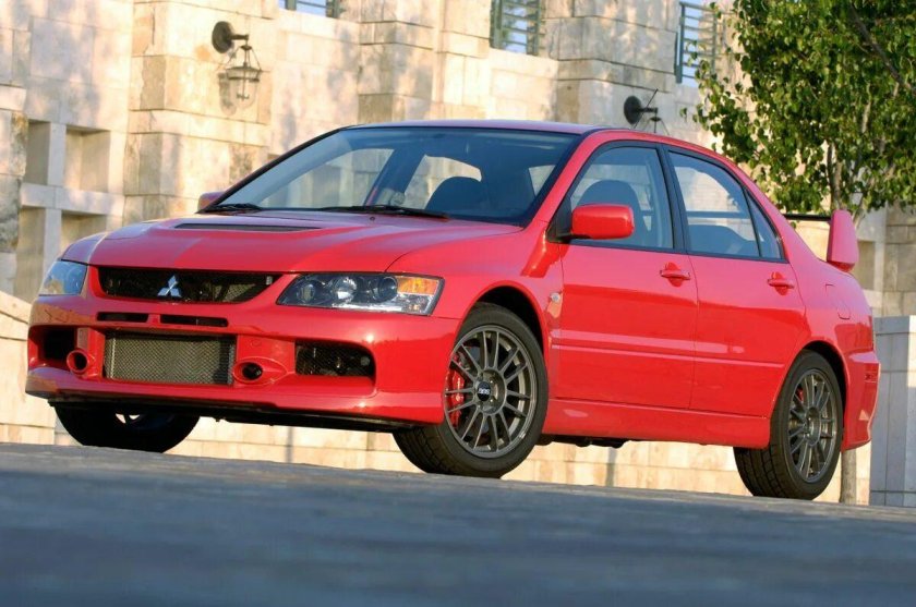 Митсубиси Лансер Эво 9
