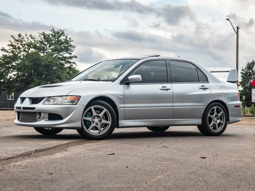 Mitsubishi lancer evolution 8