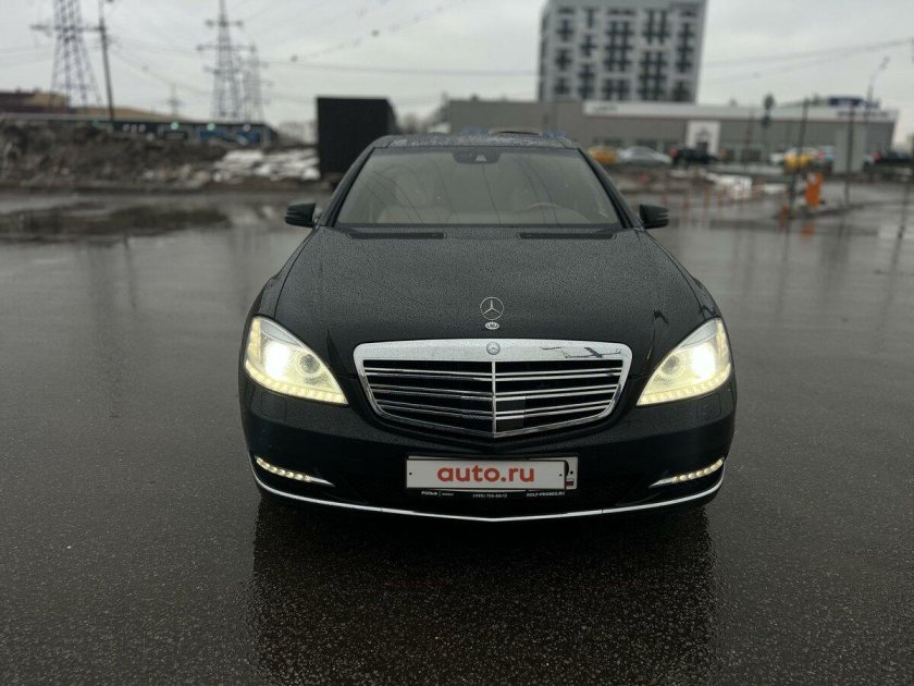 Мерседес с 500 2006