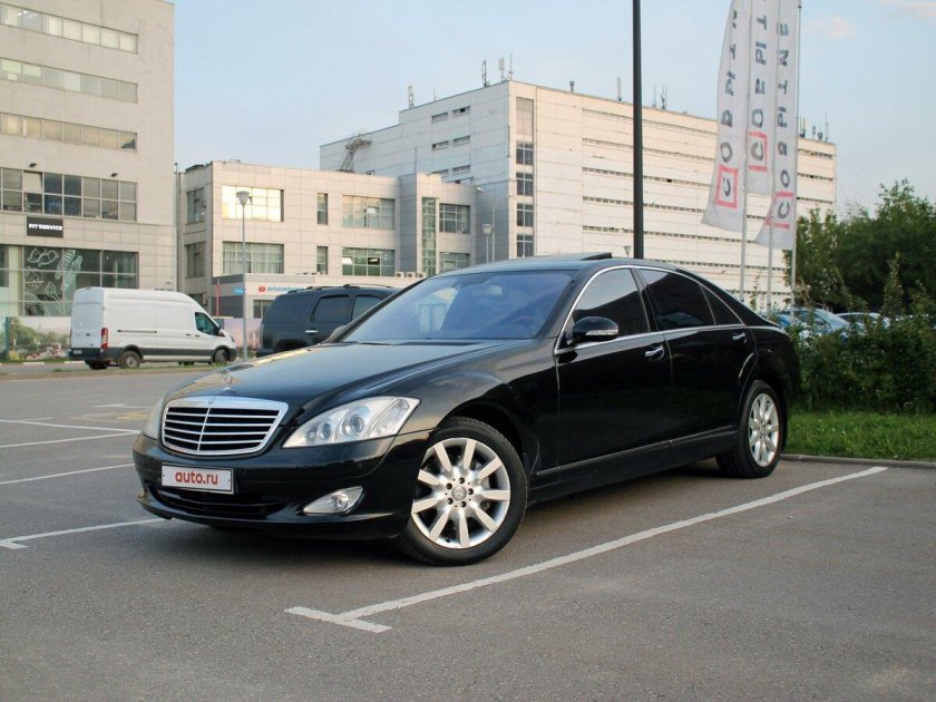 Мерседес Бенц 221
