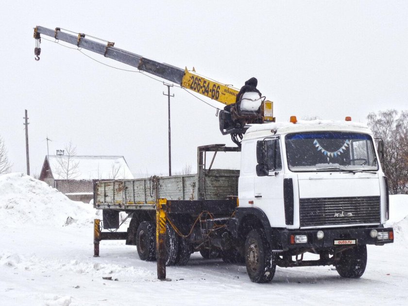 МАЗ 6303 манипулятор