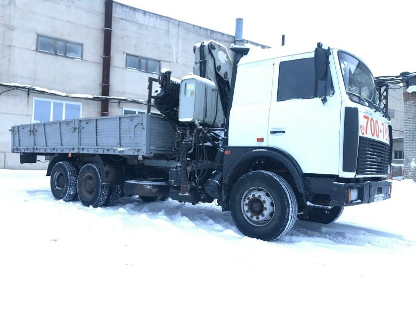 МАЗ 6303 лесовоз