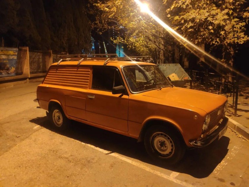 Советский электромобиль ВАЗ 2801