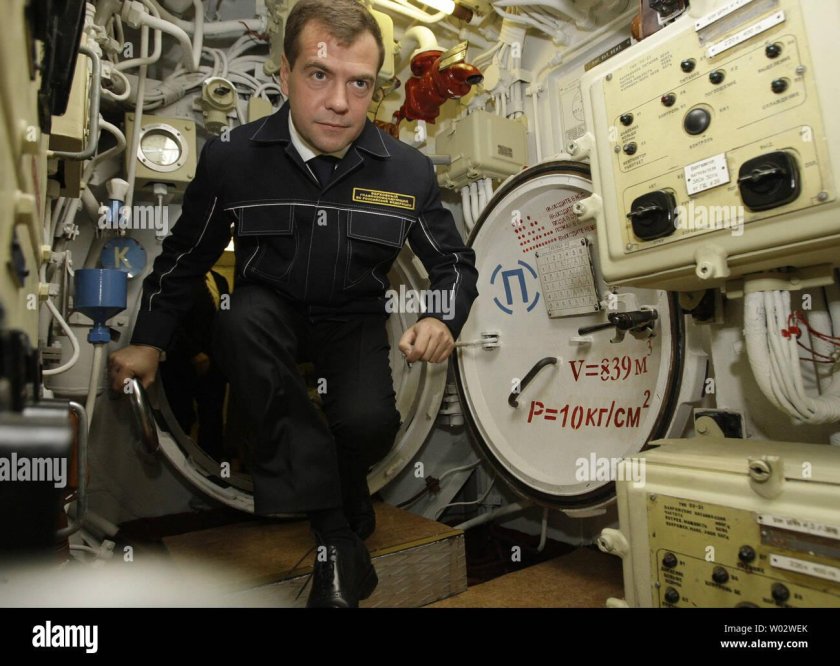 Инженер на подводной лодке