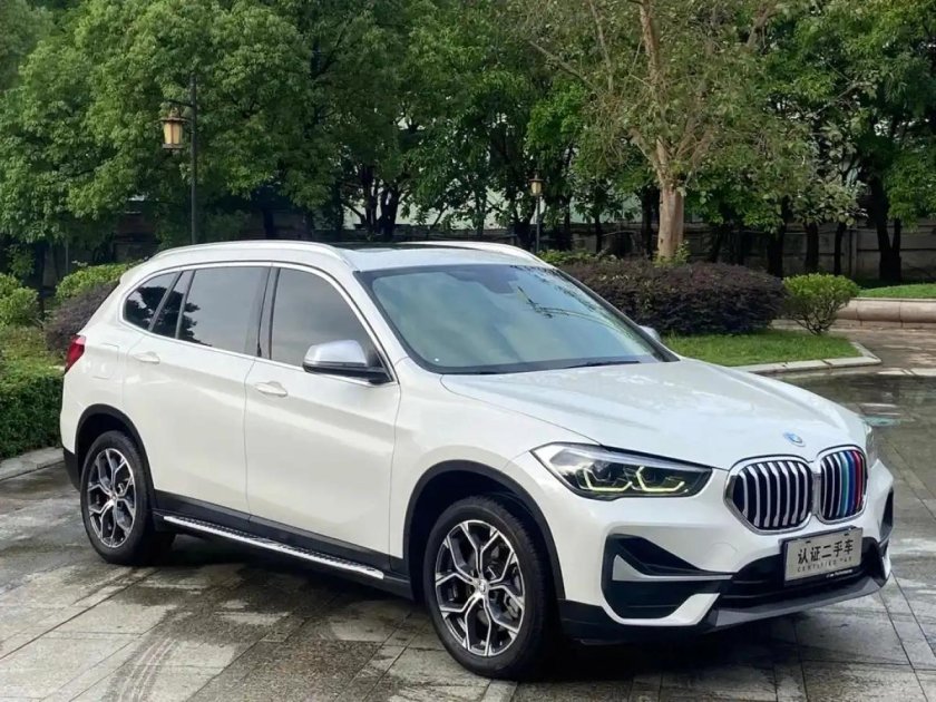 Bmw x 1 2020