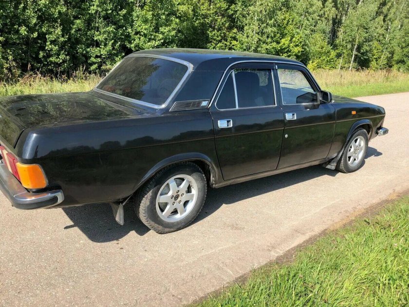 ГАЗ 3102 черная