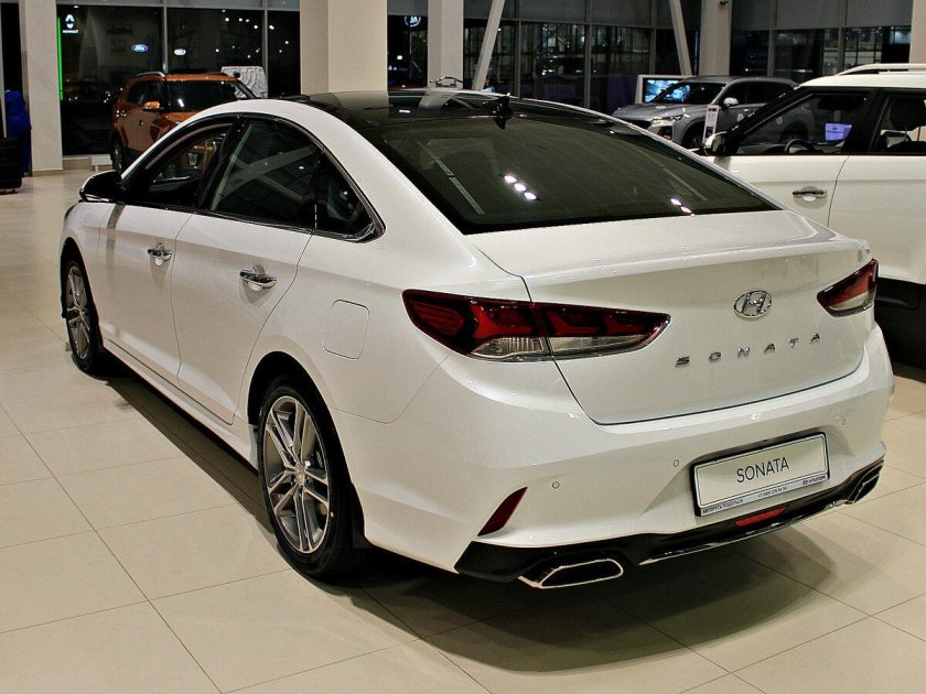 Hyundai Sonata 7 LF