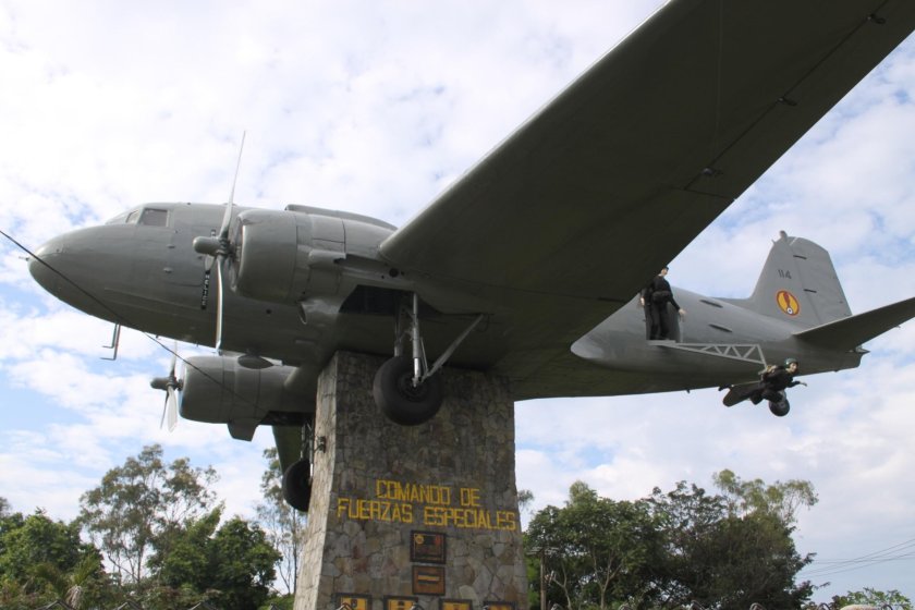 Douglas c-47 skytrain