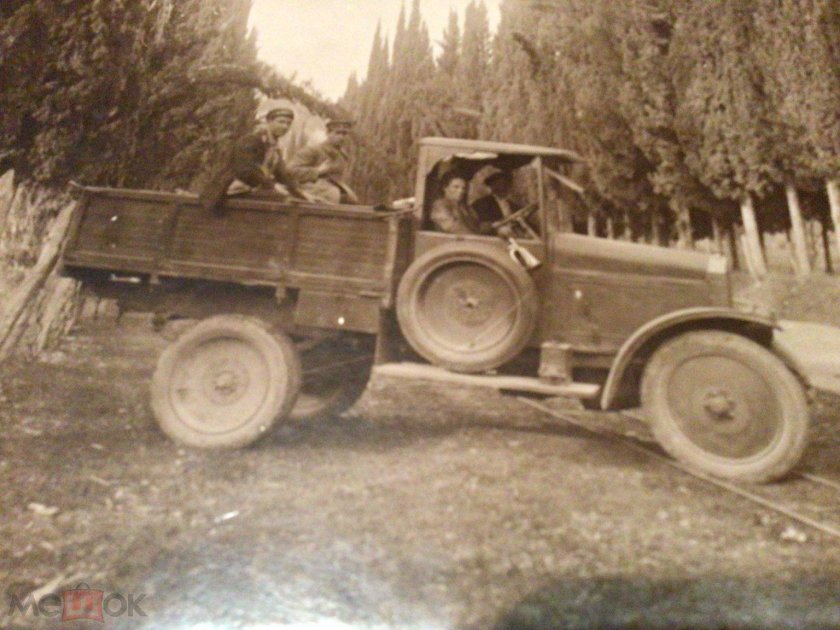 Грузовик амо ф 15