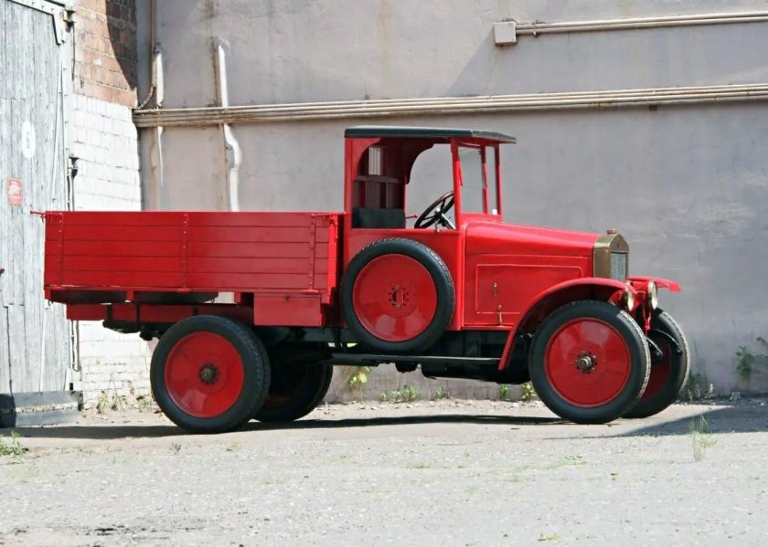 Грузовик АМО-ф15