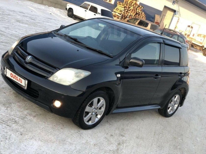 Тойота Ист 2002 года