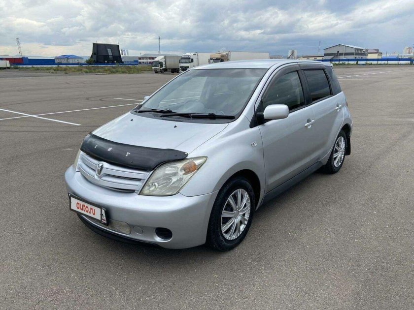 Тойота Ист 2010