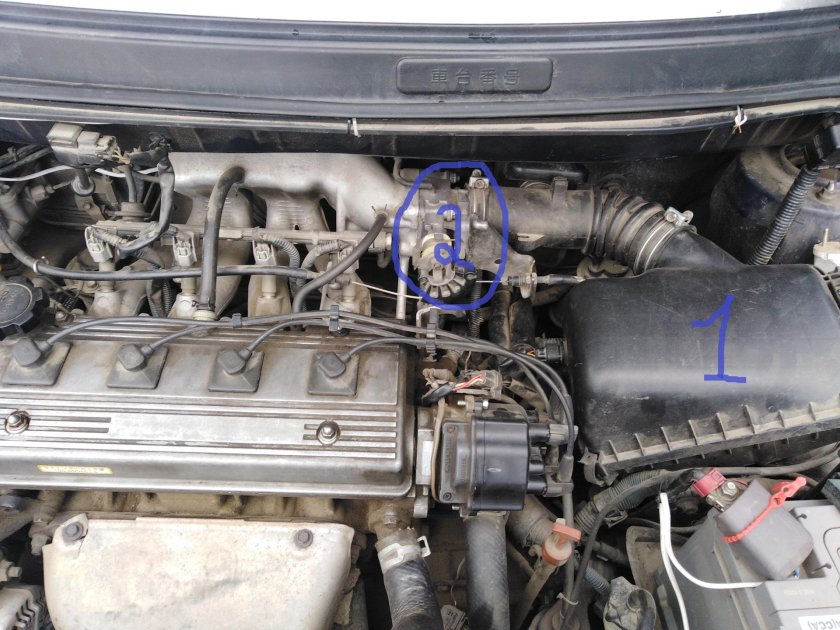 Датчик массового расхода воздуха Тойота Королла 110