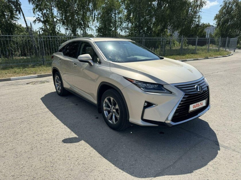 Лексус рх 200