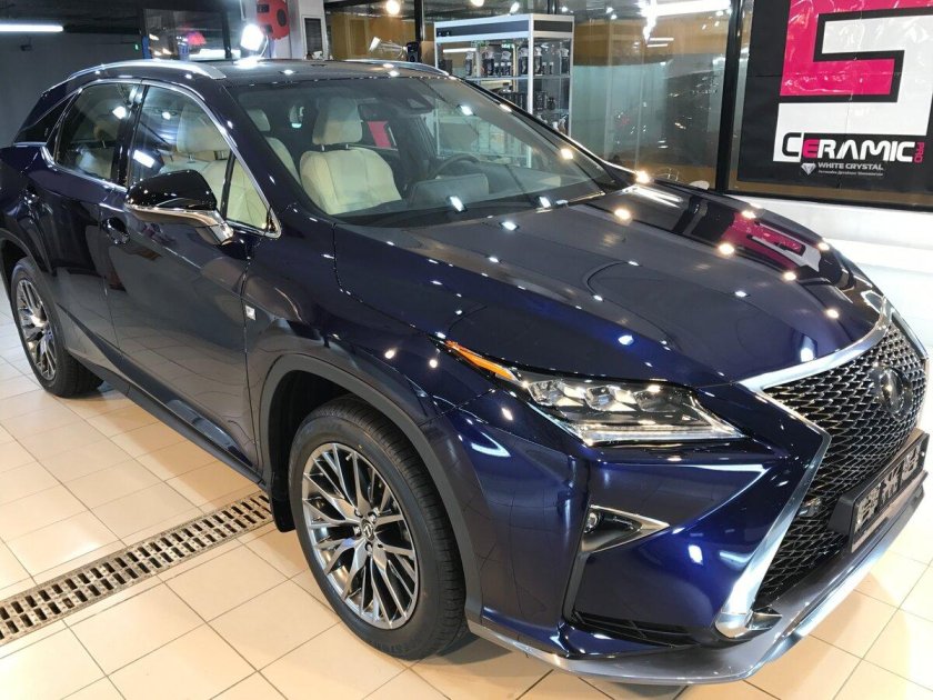 Lexus RX 200t синий