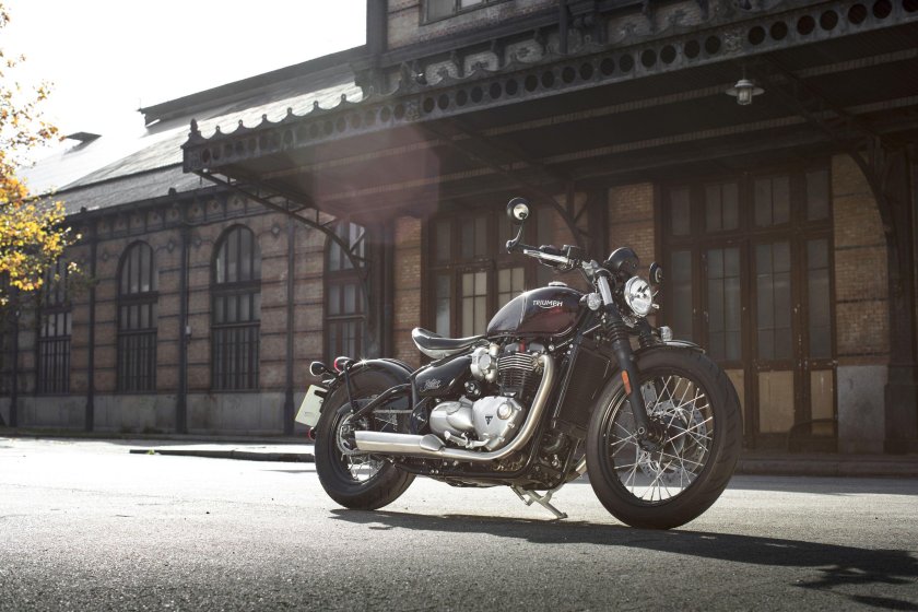 Триумф Бонневиль боббер