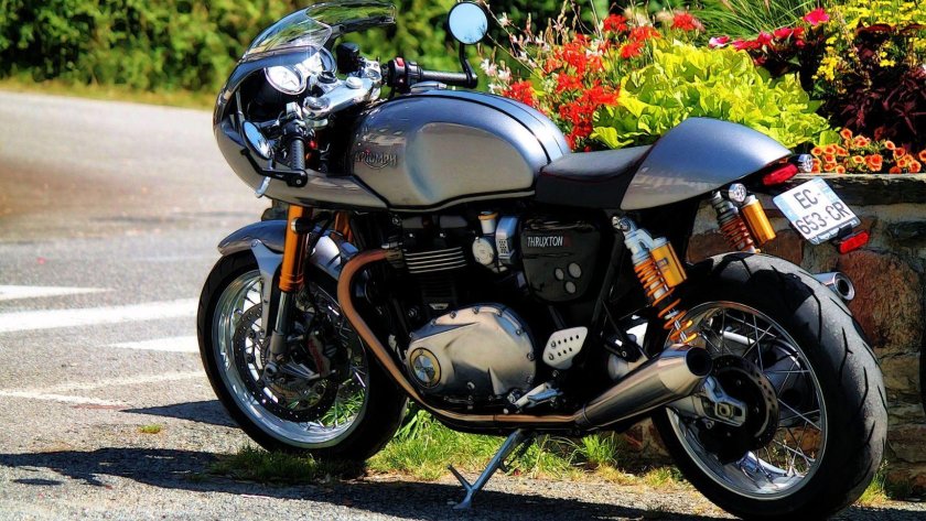 Мотоцикл Триумф Тракстон