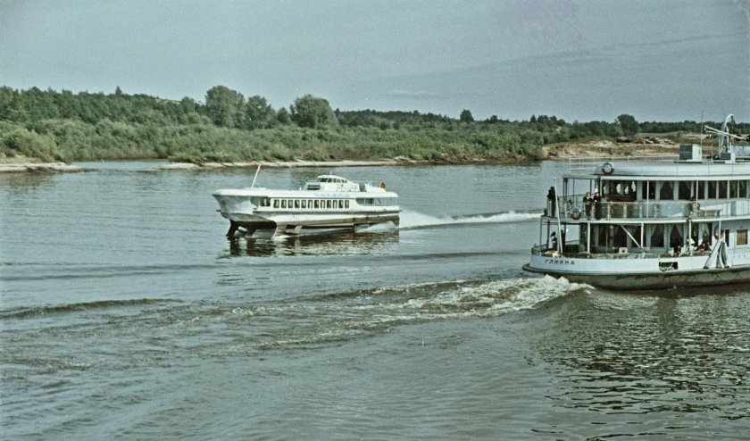 Волга судоходная река