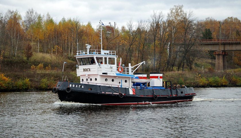 Буксиры на Волге