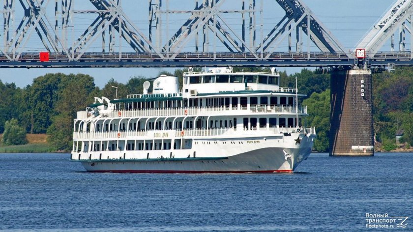 Волга дрим теплоход