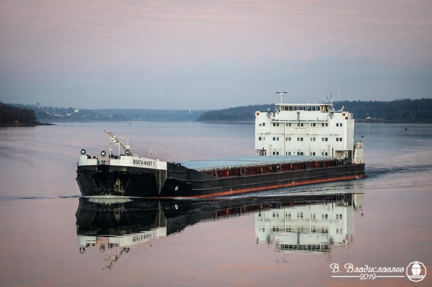 Волгофлот теплоход