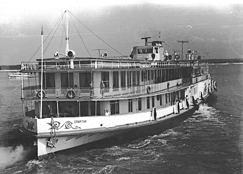 Речной колесный пароход Великая Княжна Ольга