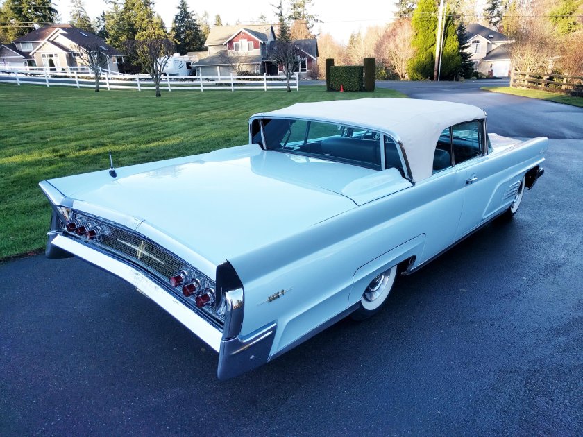 Линкольн Континенталь 60