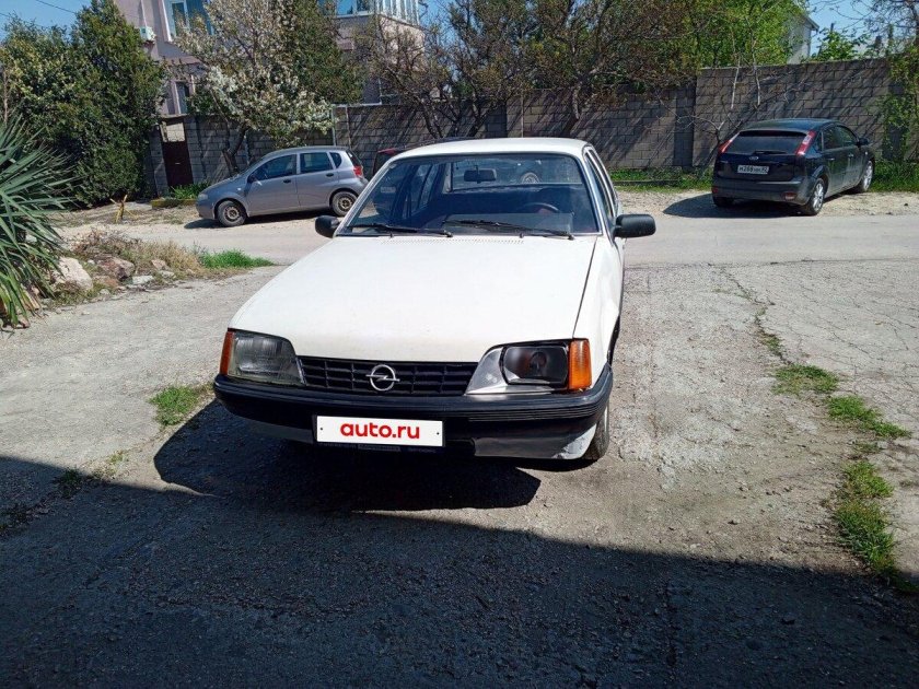 Опель аскона 1986