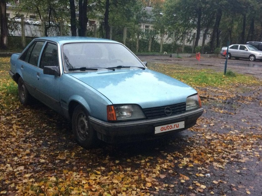 Opel Rekord e2