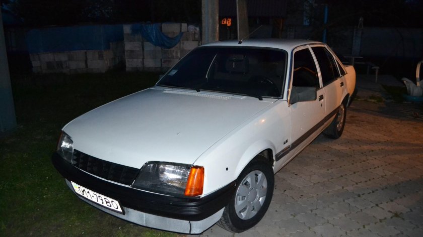 Opel Rekord e2