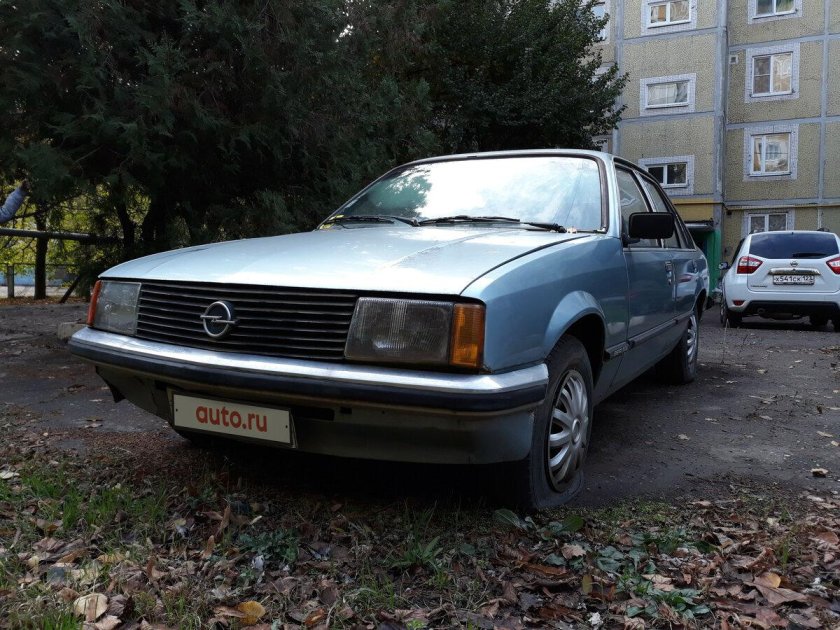 Опель рекорд 1982 2.0