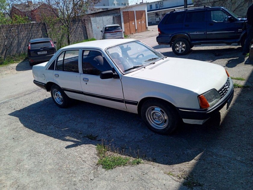 Опель рекорд 2 0