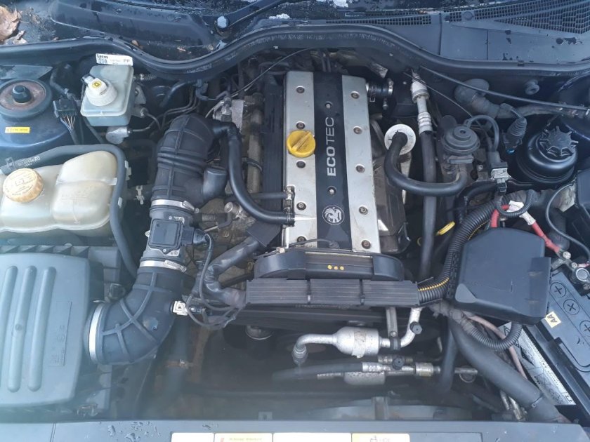 Опель Омега 2.0 16v