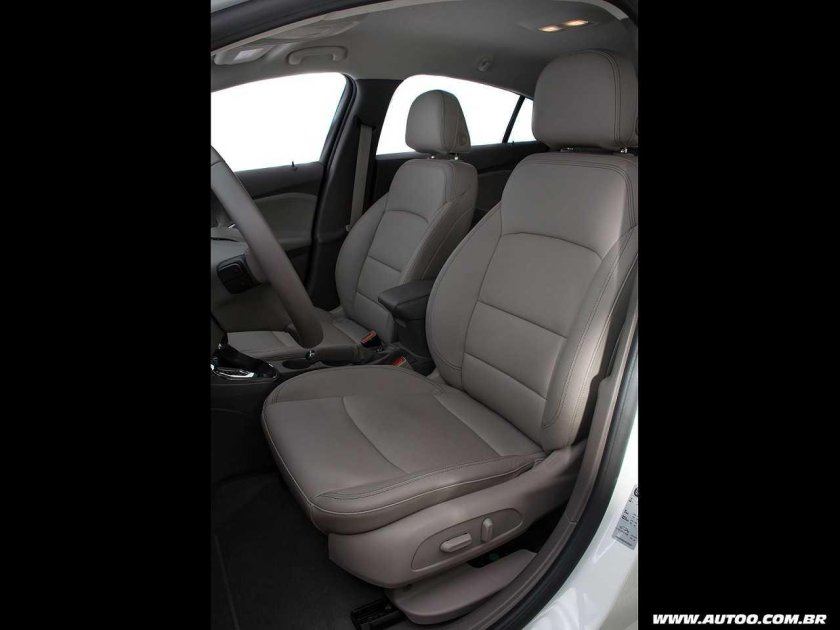 Шевроле круз универсал салон