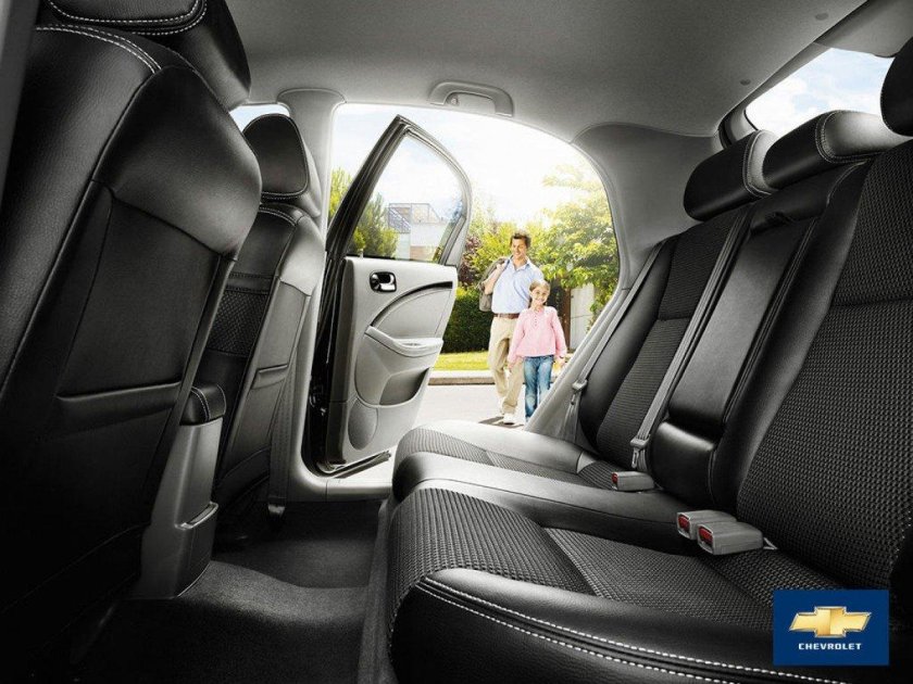 Лачетти седан салон сзади