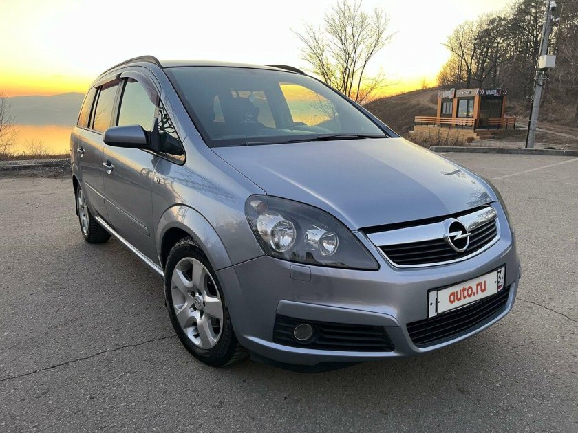Opel zafira 2008