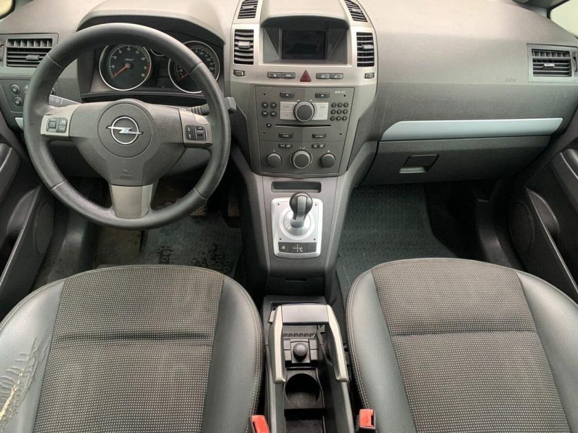 Opel zafira 2006