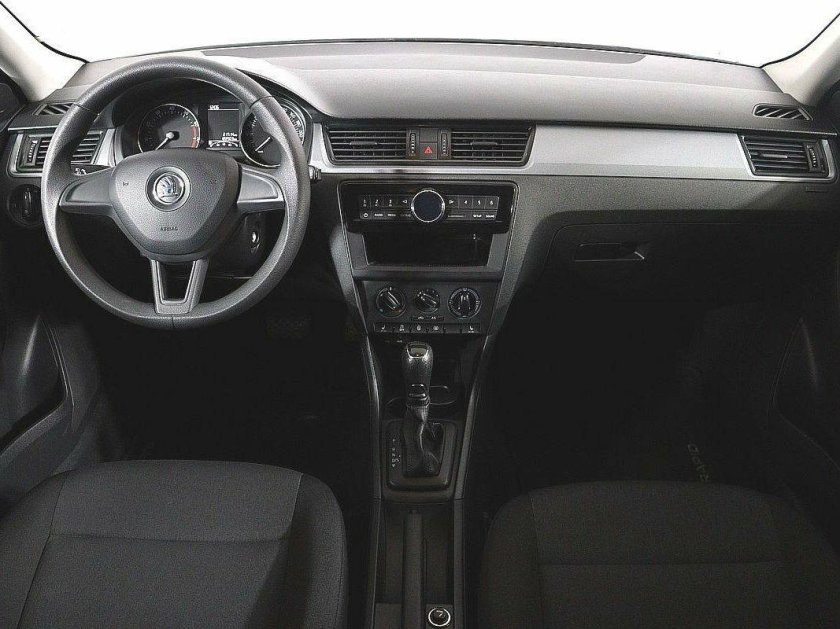 Шкода Рапид салон механика