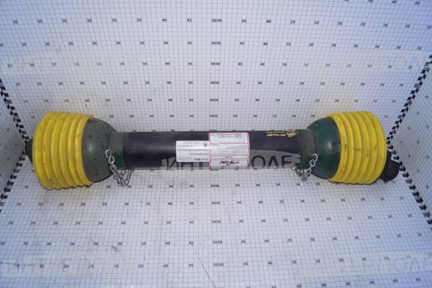 Вал карданный КРН (К-040,8шл*6шл,l=710)(без защит.кожуха)