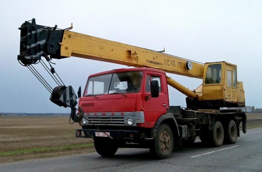 КС-4572 КАМАЗ автокран