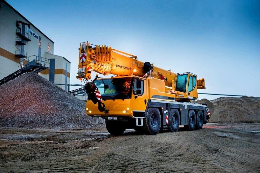 Liebherr 1090-4.2